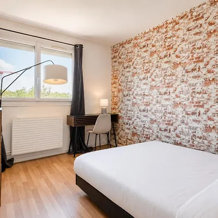 Apartment Brick Loft - Ventilation & Fraicheur - Parking Gratuit - Ideal Familles - Proche Centre-ville *