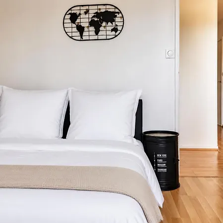 Brick Loft - Ventilation & Fraicheur - Parking Gratuit - Ideal Familles - Proche Centre-ville Apartman *
