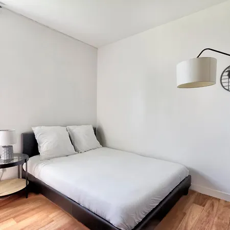 Brick Loft - Ventilation & Fraicheur - Parking Gratuit - Ideal Familles - Proche Centre-ville *