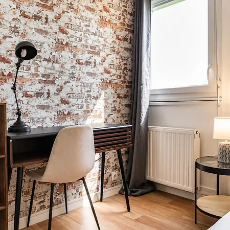 Brick Loft - Ventilation & Fraicheur - Parking Gratuit - Ideal Familles - Proche Centre-ville Apartment *